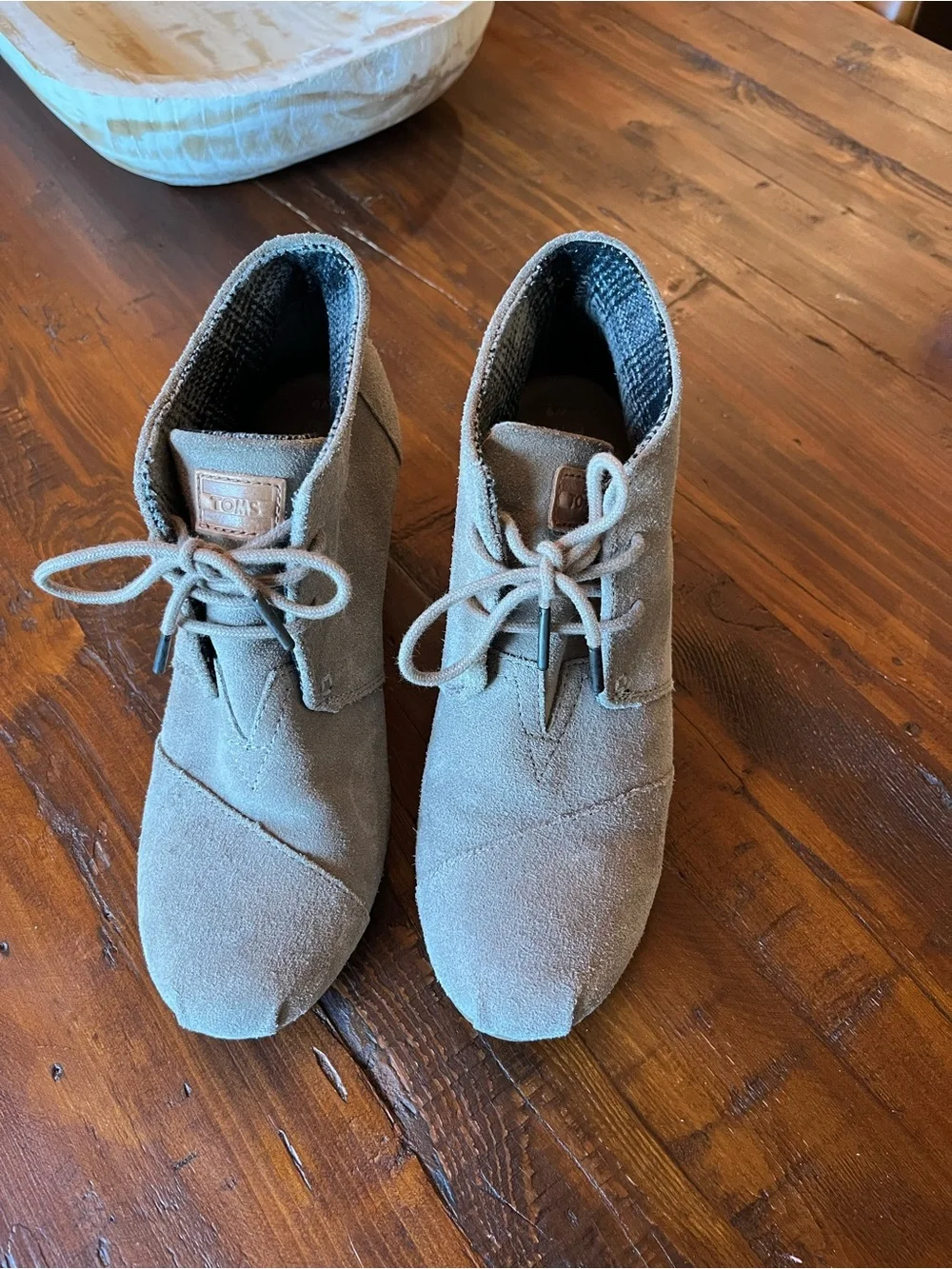 TOMS Women's Desert Wedge Booties - Taupe/Beige Suede Size 9
